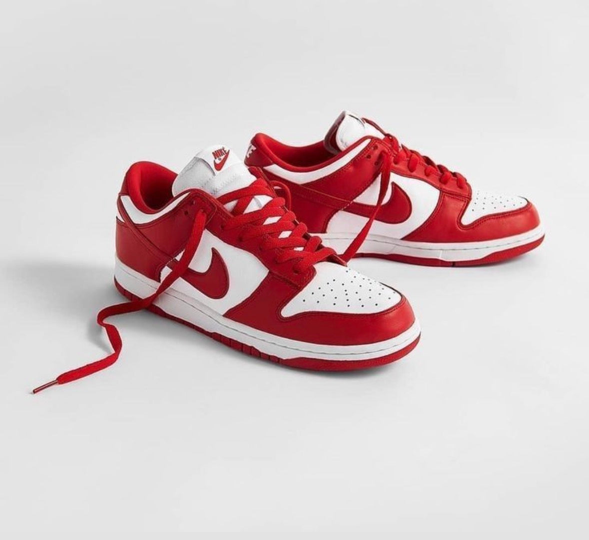 Nike Dunk Low - University Red