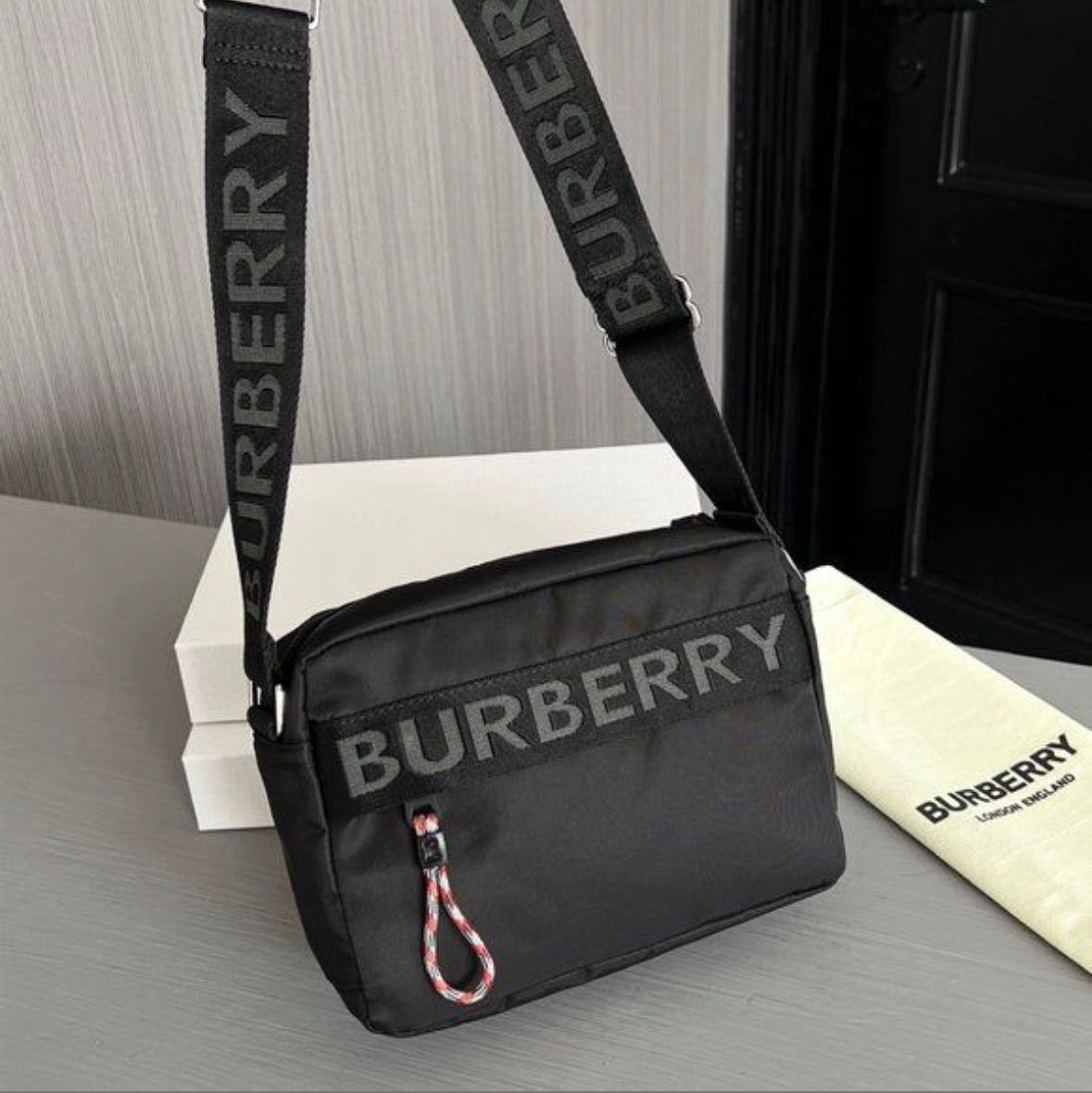 Sacoche Burberry bandoulière - Beige Check & Noir
