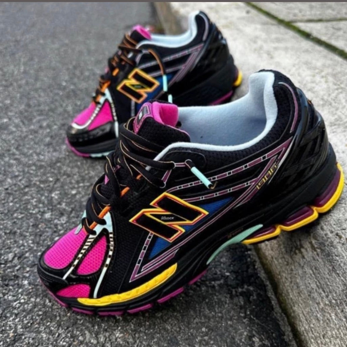 New Balance 2002R - Multi néon