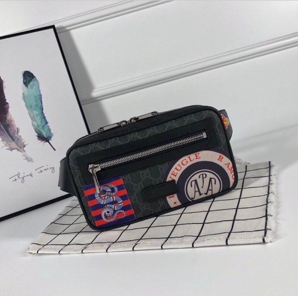 Sacoche Gucci banane noir