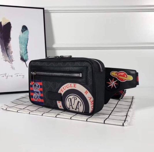 Sacoche Gucci banane noir